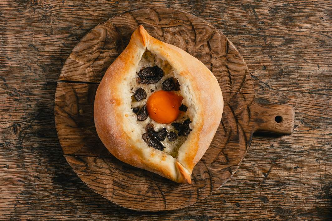 Аджарули с черным трюфелем