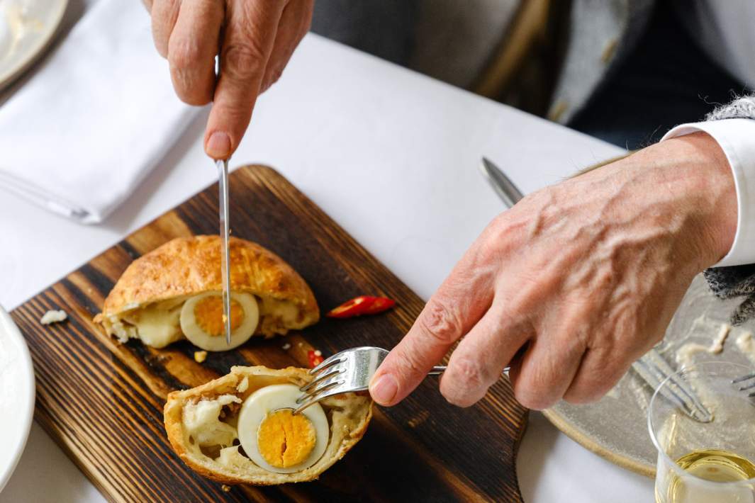 Гурийский хачапури круглой формы