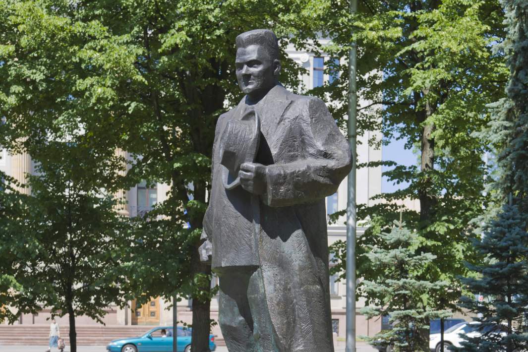 Карлис Улманис