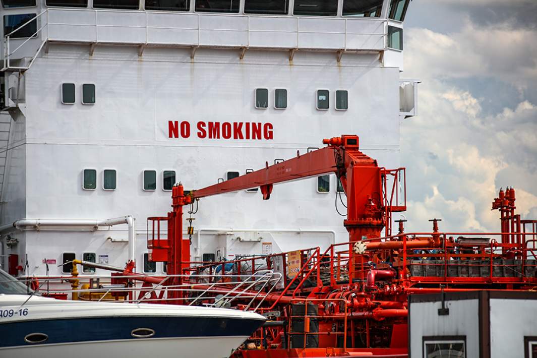 Нефтеналивной танкер