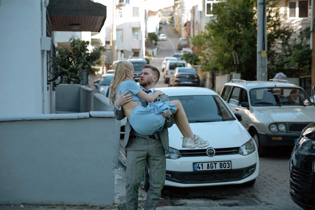 Кадр со съемок сериала «Близкое счастье»