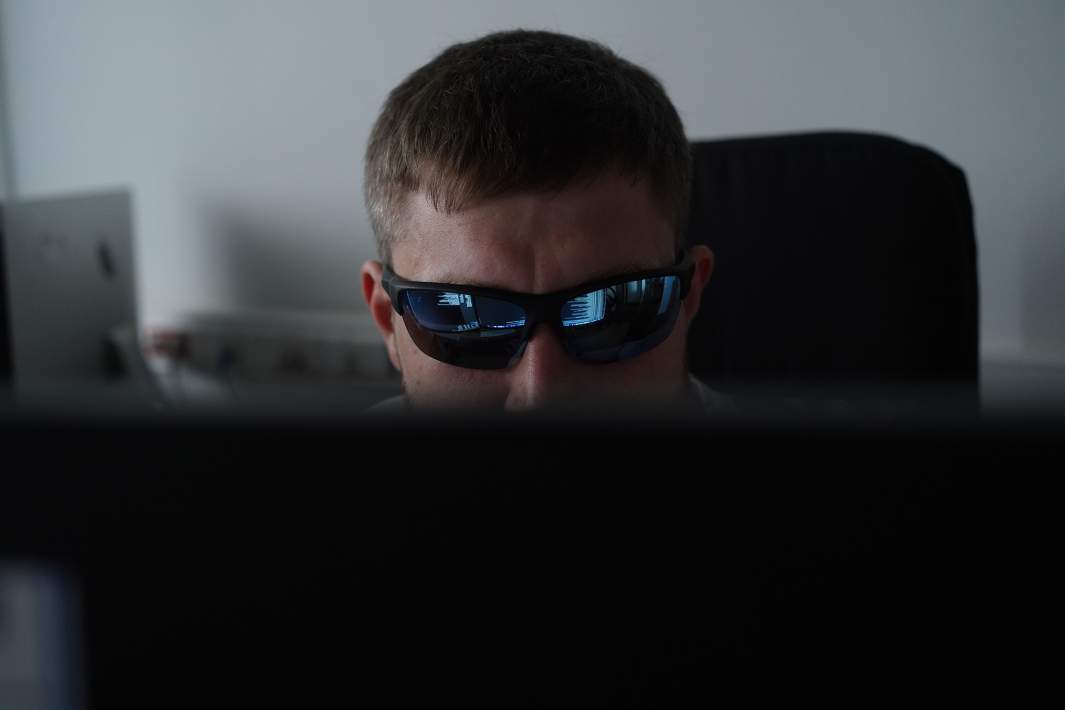 программист