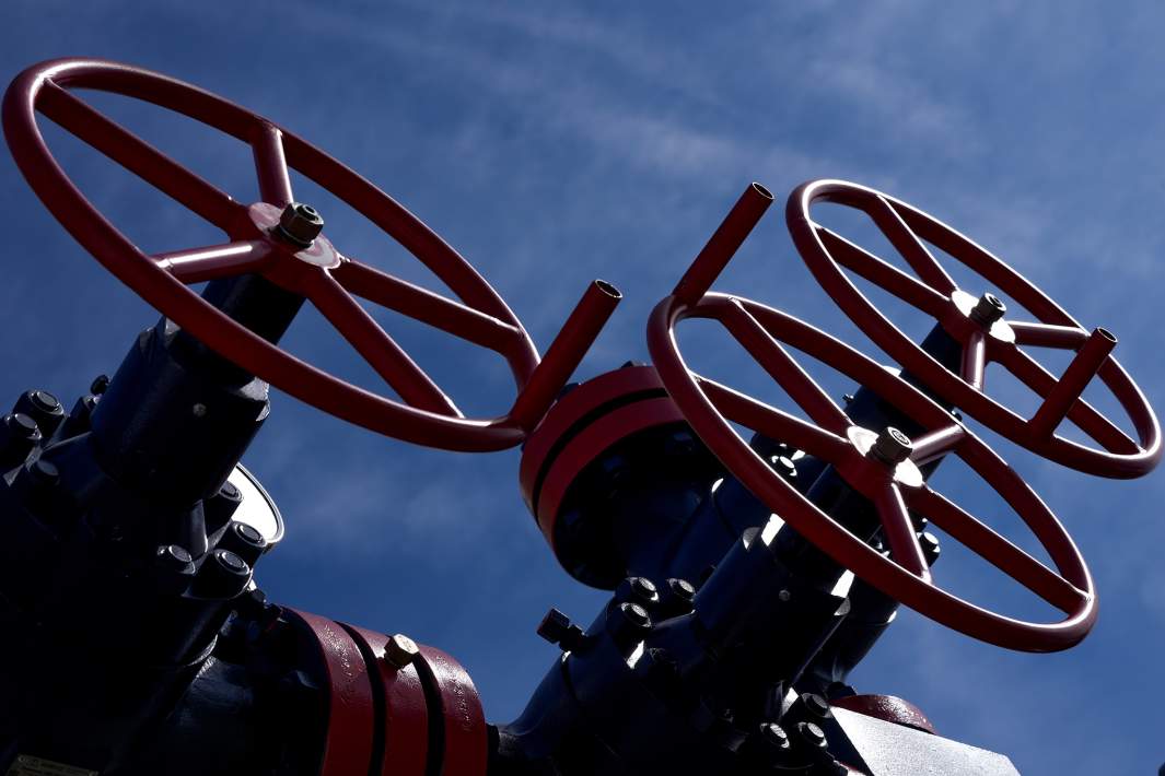 Нефтепровод 