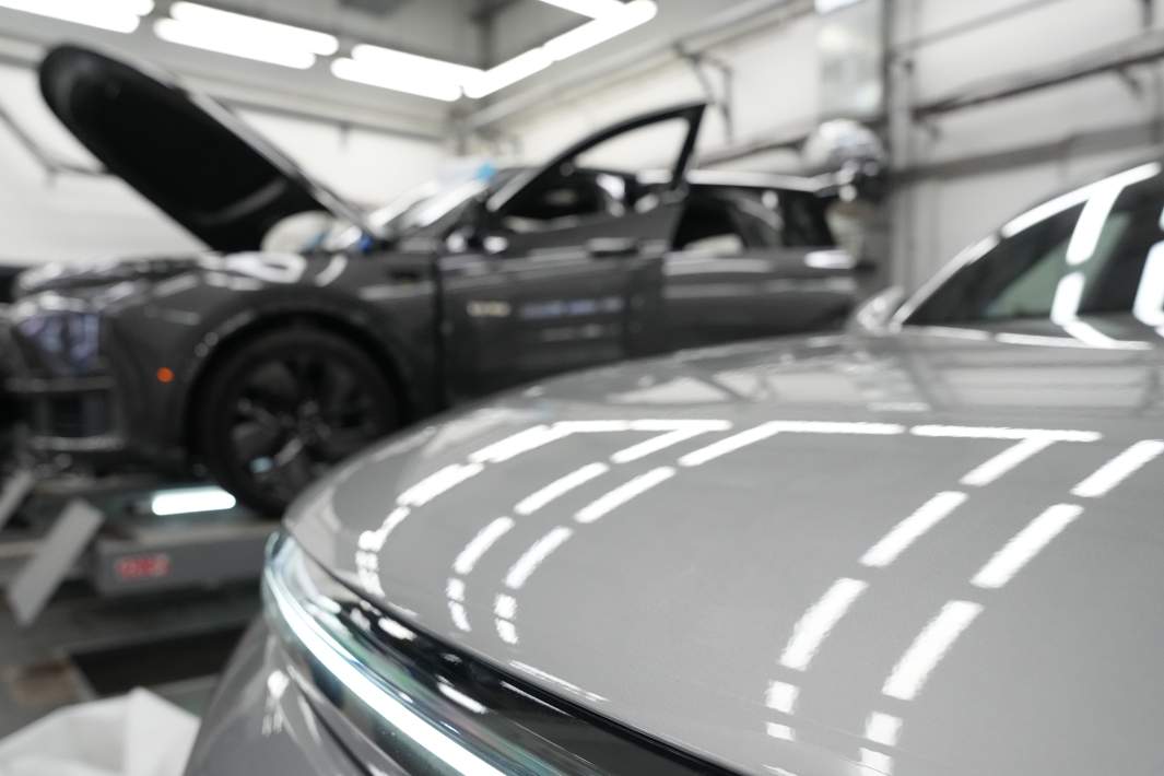 автомобиль