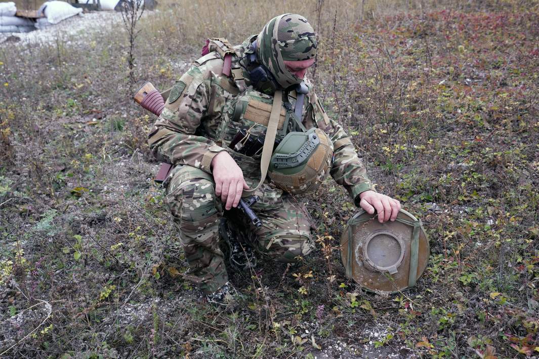 Мишень для лазера – противотанковая мина