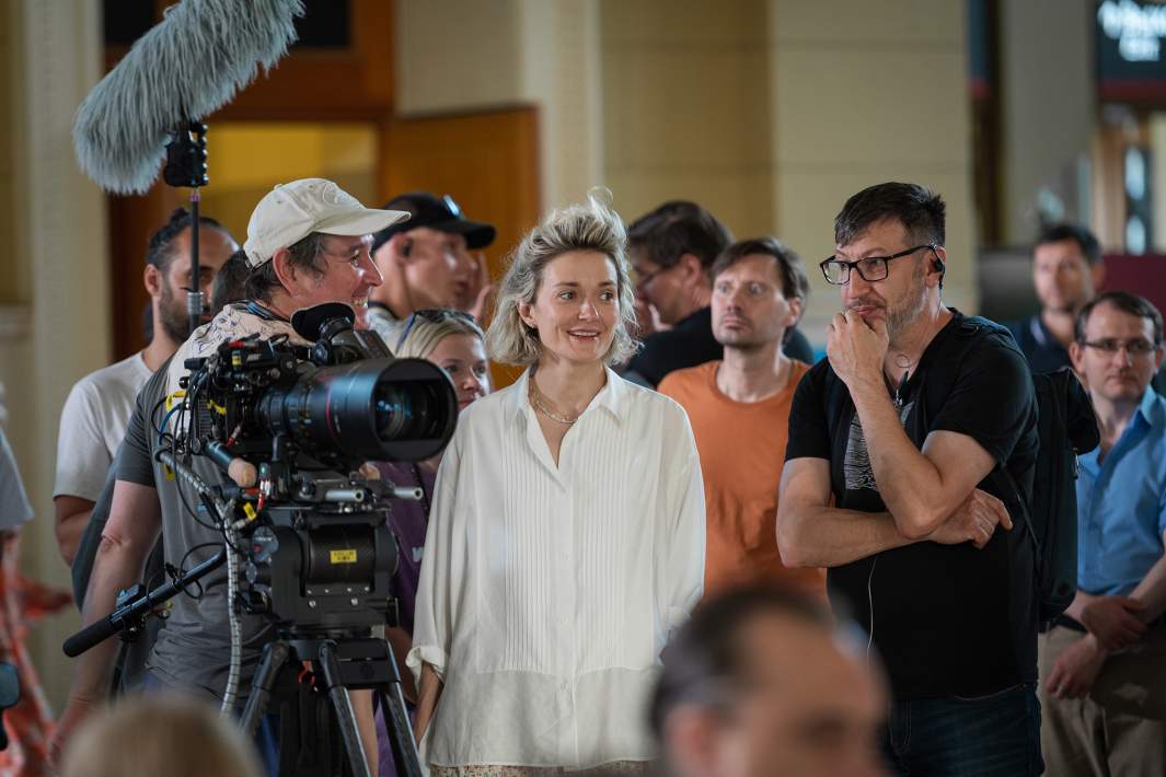 Надежда Михалкова на площадке фильма «Огненный мальчик»