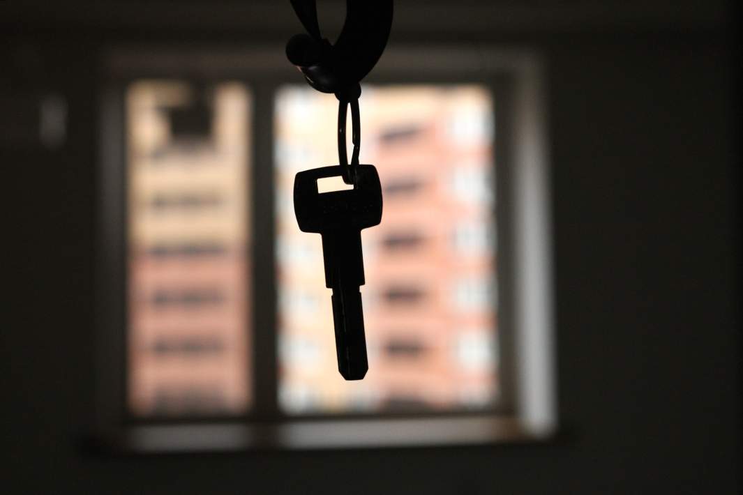 Ключ в двери новой квартиры