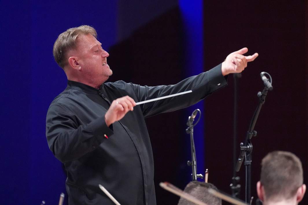 Александр Сладковский