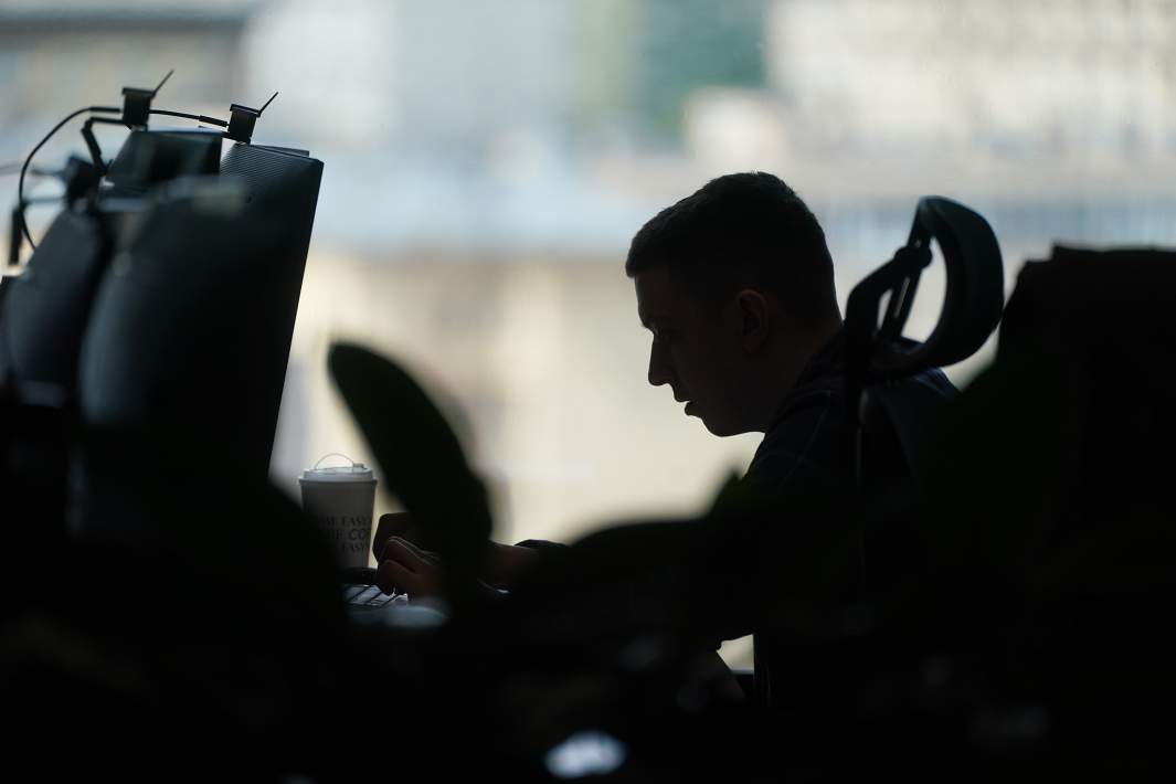 программист