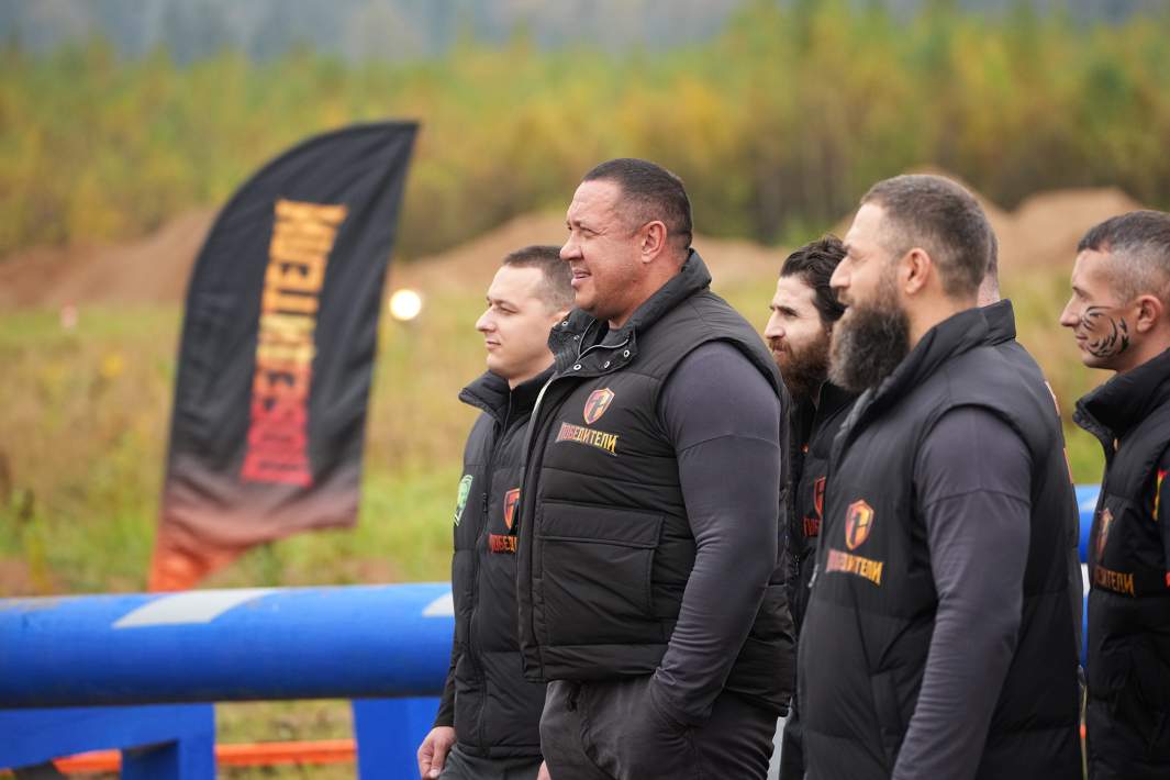 Участники во время съемок проекта РЕН ТВ «Победители» в парке «Патриот»