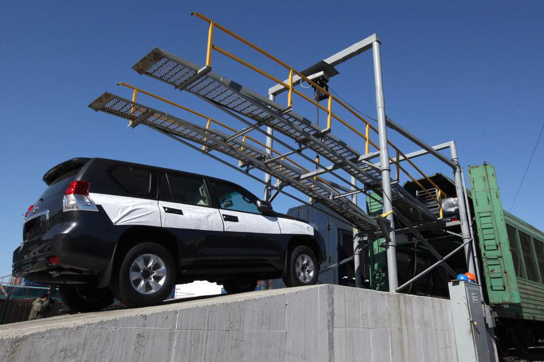 Автомобиль