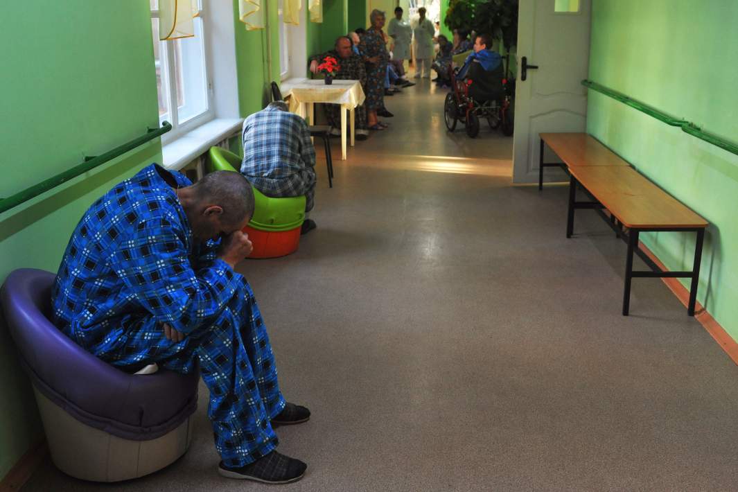 Пациенты в психосоматическом отделении психиатрической больницы