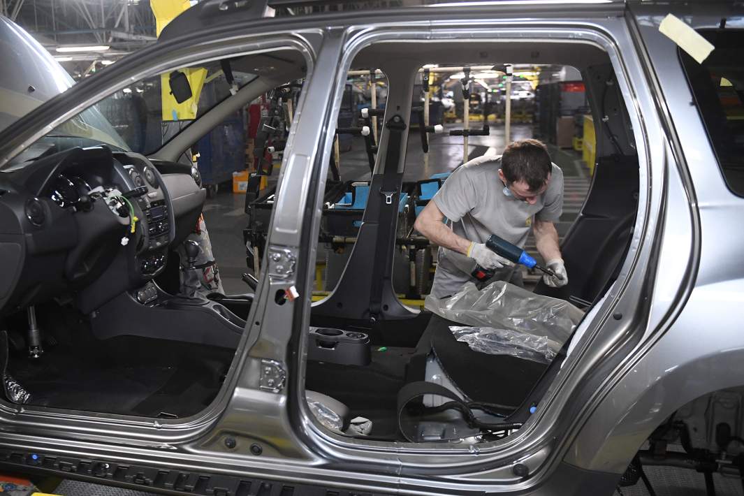 Сборка автомобиля Renault Duster