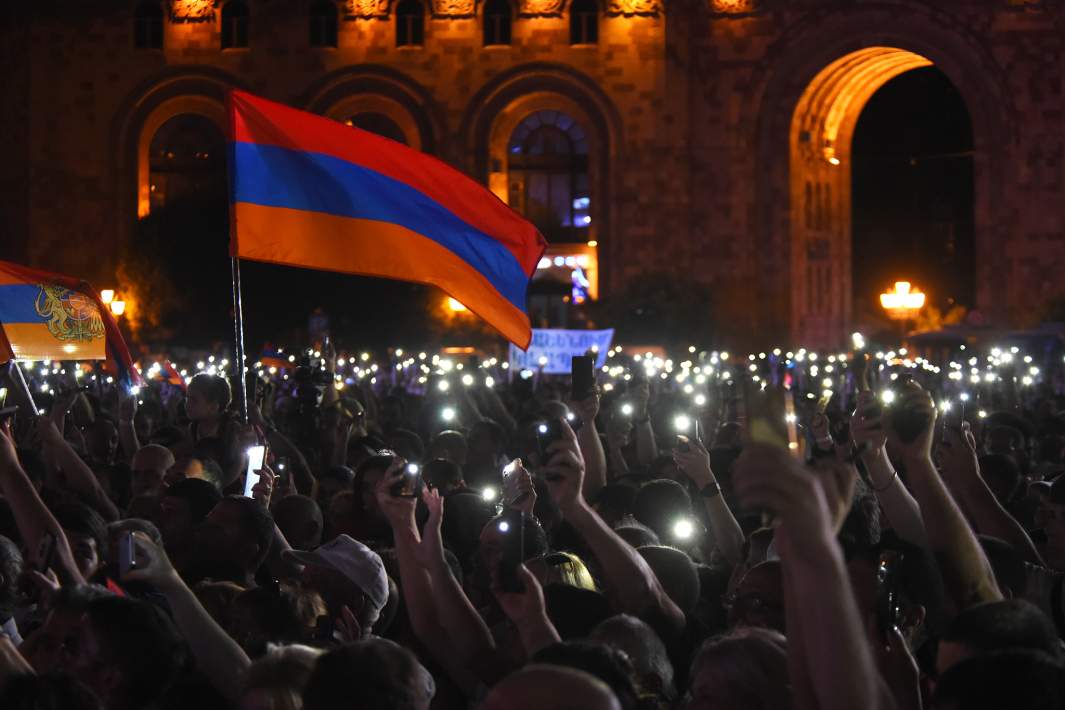 Армения флаг