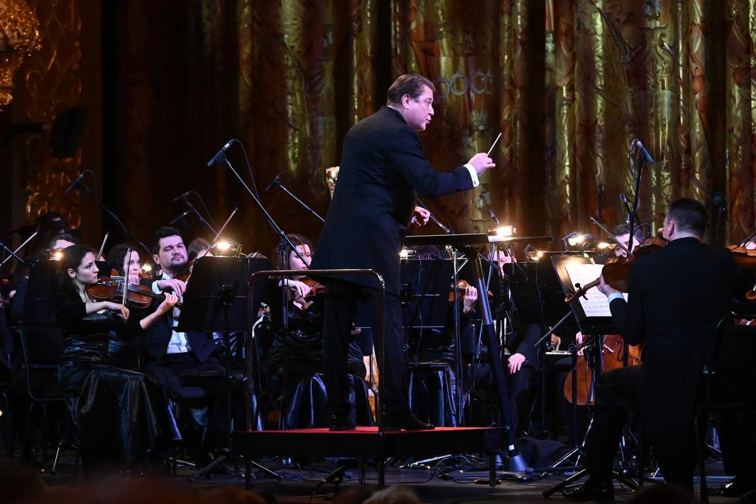 Александр Сладковский