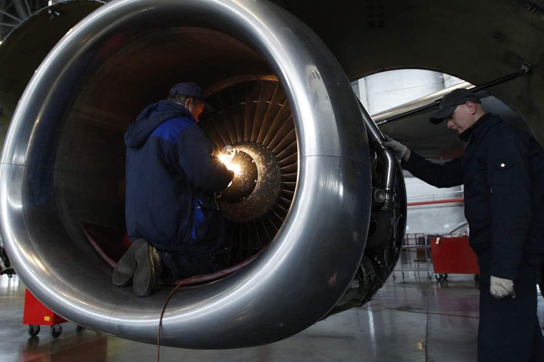 Техническое обслуживание самолета 