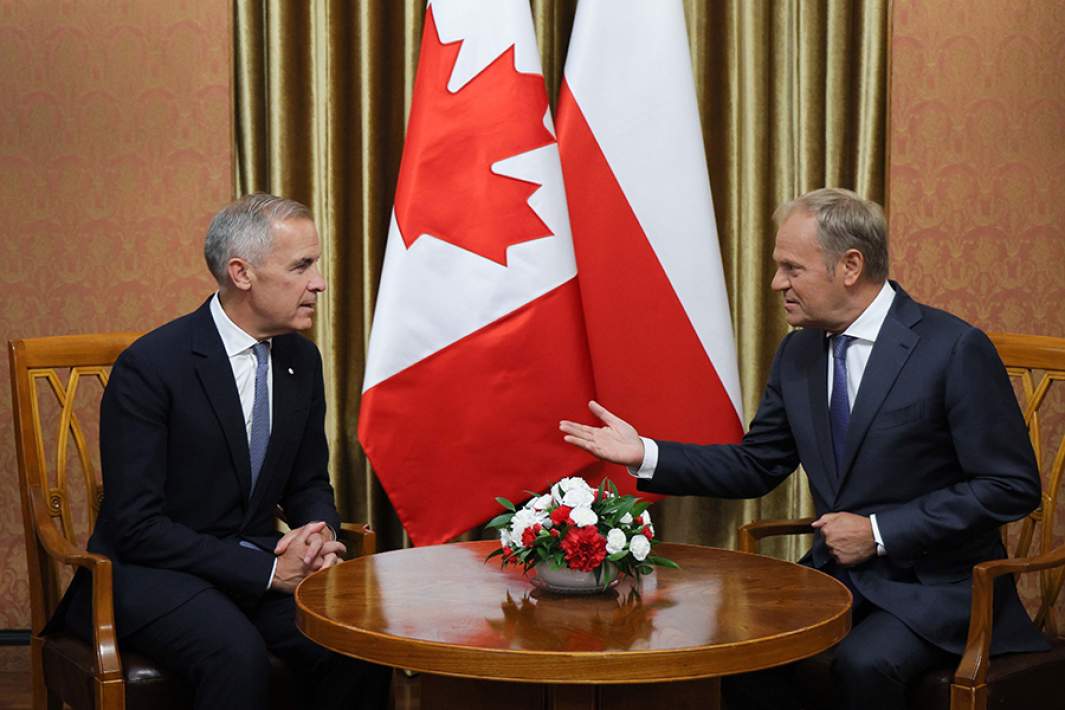 Премьер-министр Канады Марк Карни и премьер-министр Польши Дональд Туск во время встречи. 25 августа 2025 года