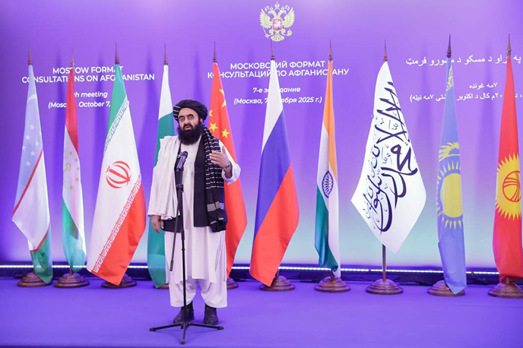 Министр иностранных дел во временном правительстве Афганистана, сформированном движением «Талибан», Амир Хан Моттаки после VII заседания московского формата консультаций по Афганистану. 7 октября 2025 года