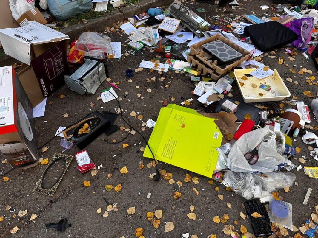 В Уфе мужчина сбросил с балкона четвертого этажа свою трехлетнюю дочь