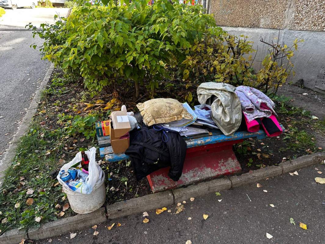 В Уфе мужчина сбросил с балкона четвертого этажа свою трехлетнюю дочь