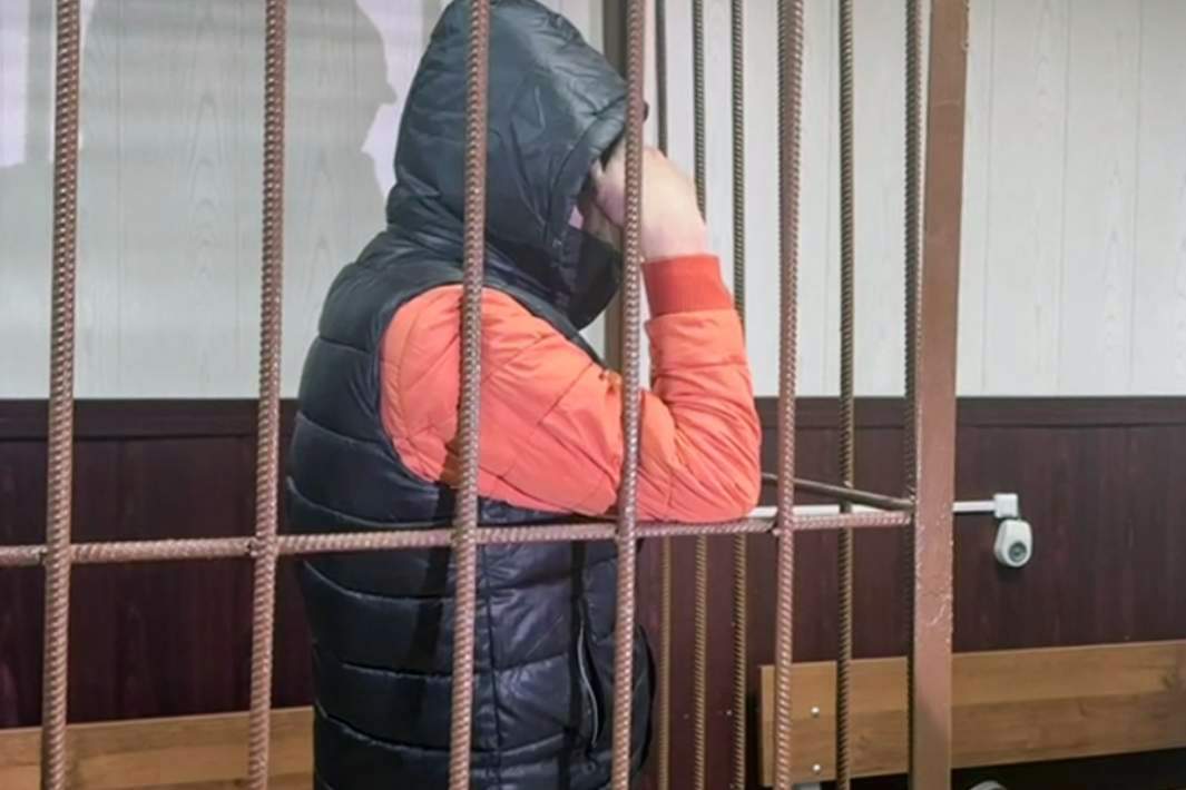 Фигурант уголовного дела о мошенничестве с квартирой певицы Ларисы Долиной Дмитрий Леонтьев на заседании Таганского суда Москвы