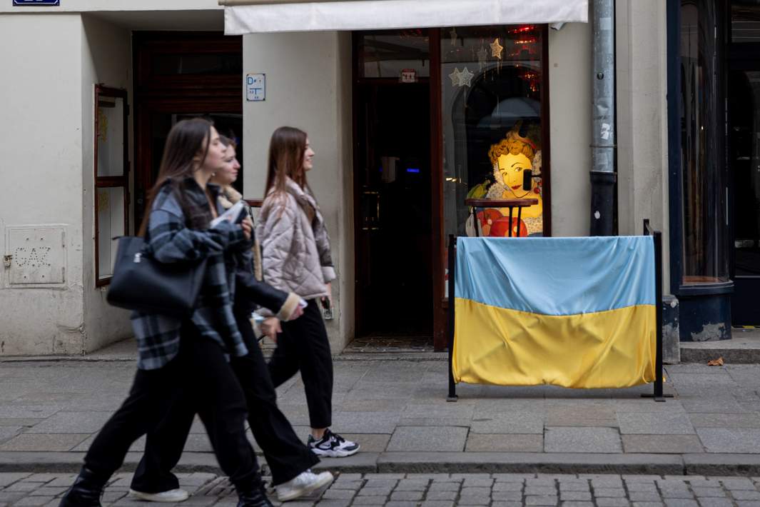 Украинский флаг на улице 