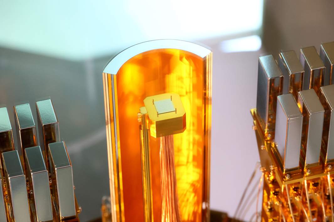 Чип квантового компьютера 