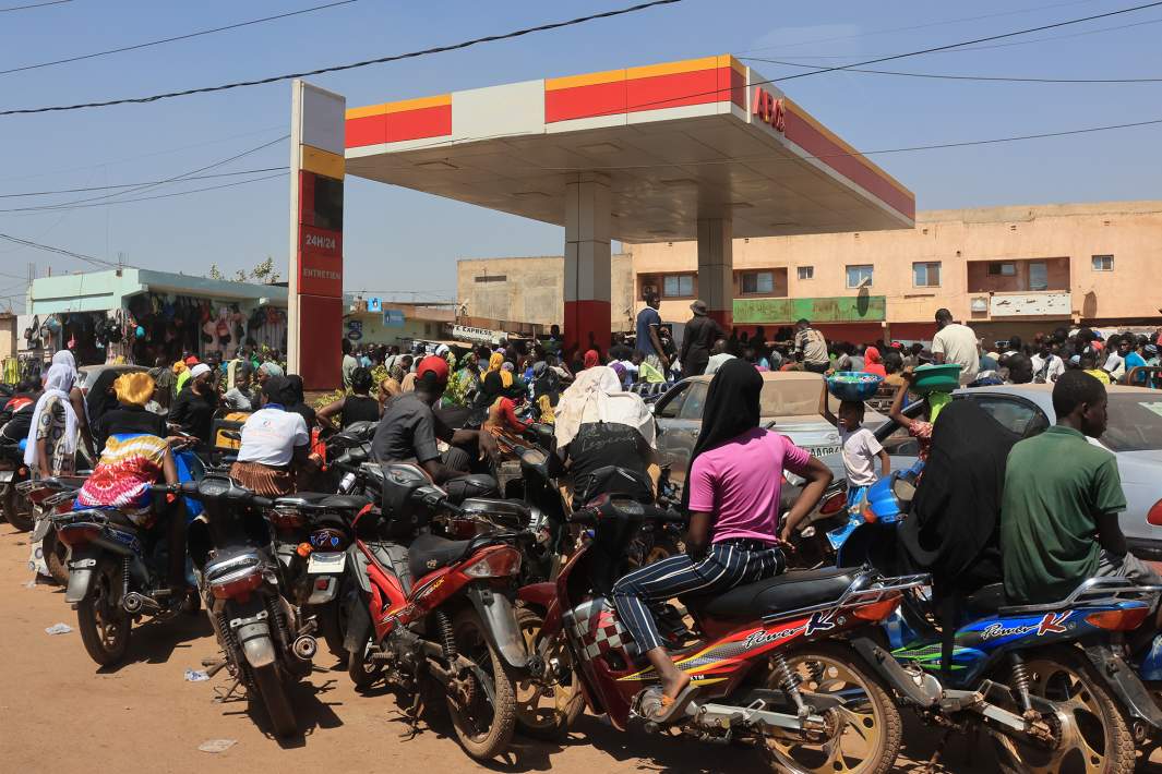 дефицит топлива в Бамако