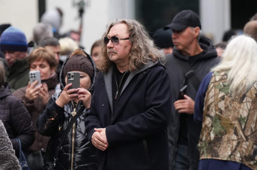 Игорь Николаев