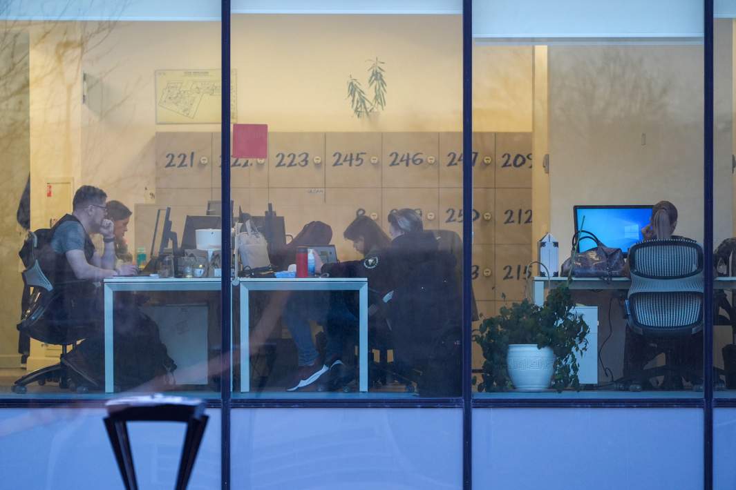 офис работа