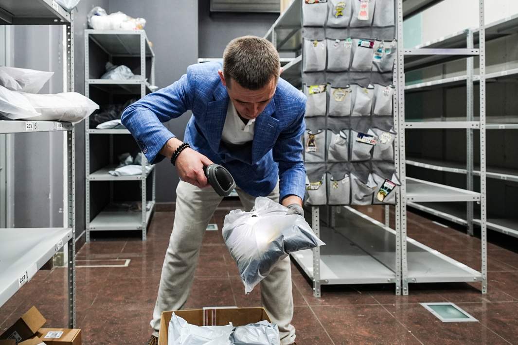 Работа пункта выдачи 