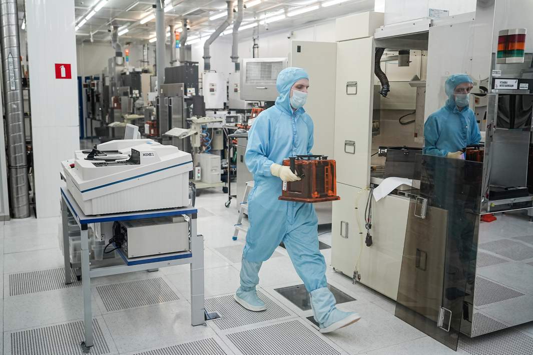 Производство микросхем 
