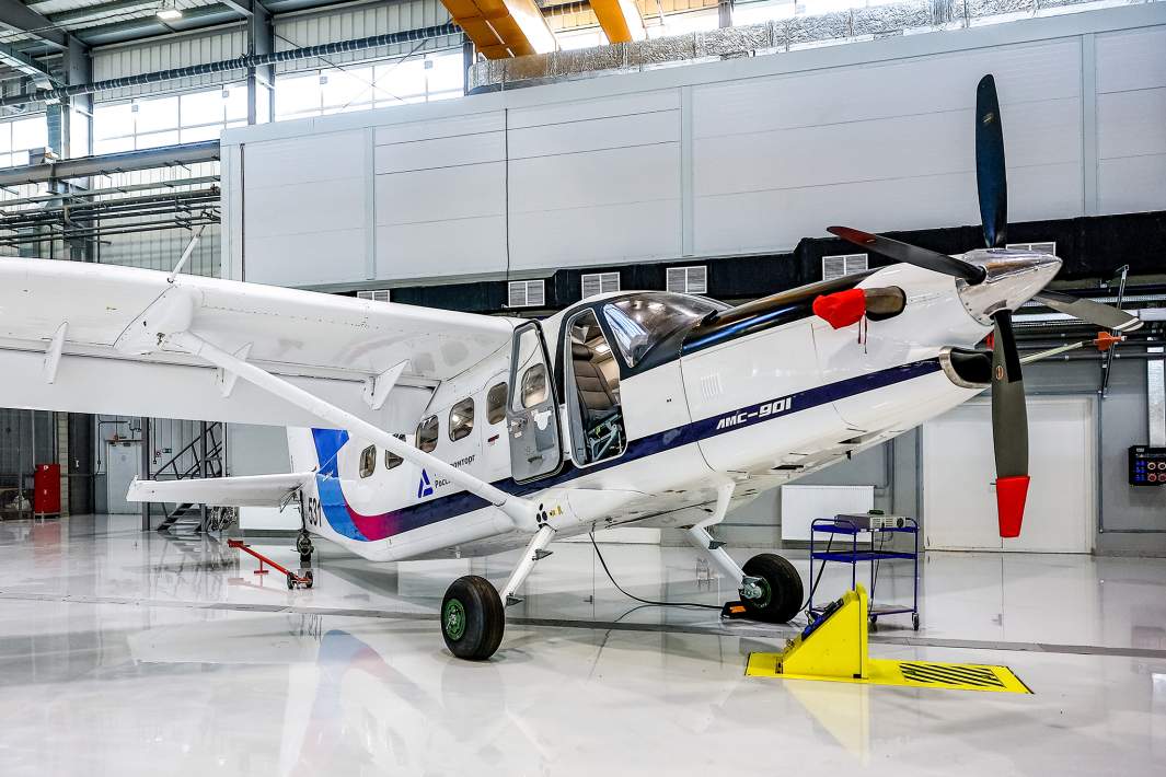 Легкий многоцелевой самолет ЛМС-901