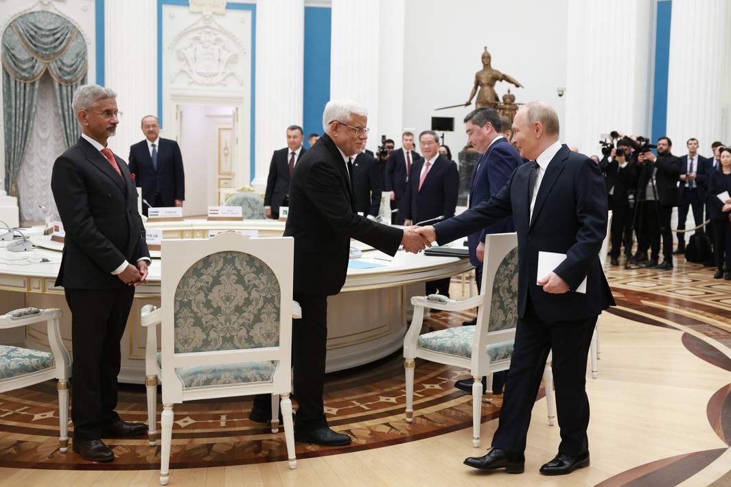 Субраманьям Джайшанкар, Мохаммад Реза Ареф и Владимир Путин