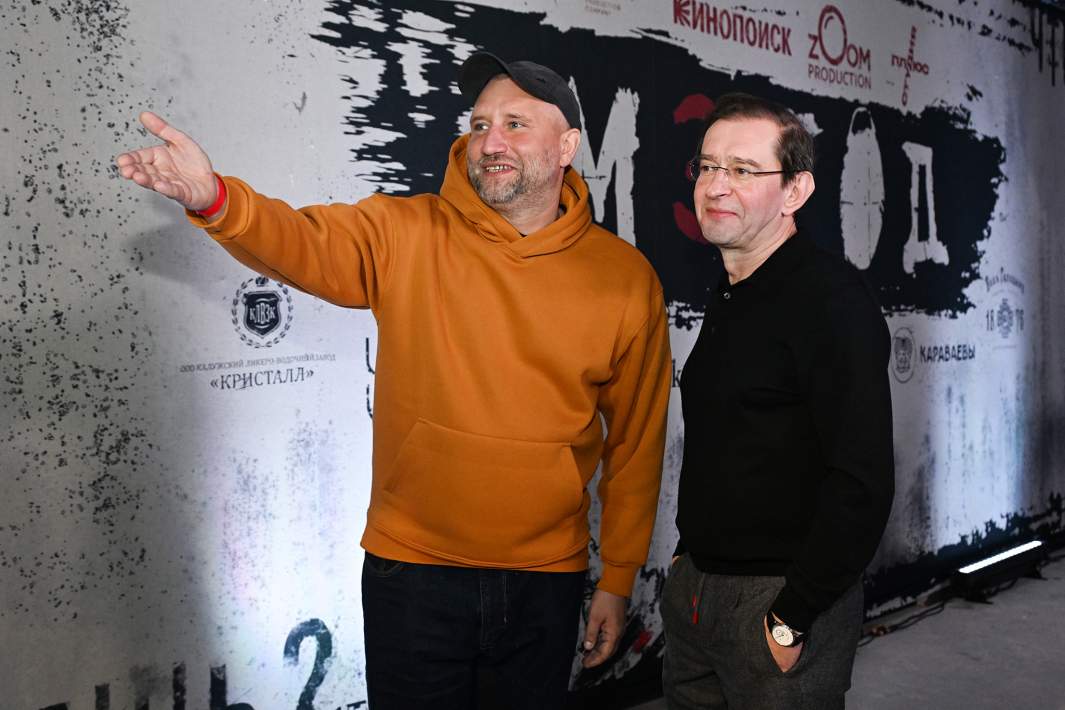 Режиссер Юрий Быков и актер Константин Хабенский на премьере сериала «Метод-3»