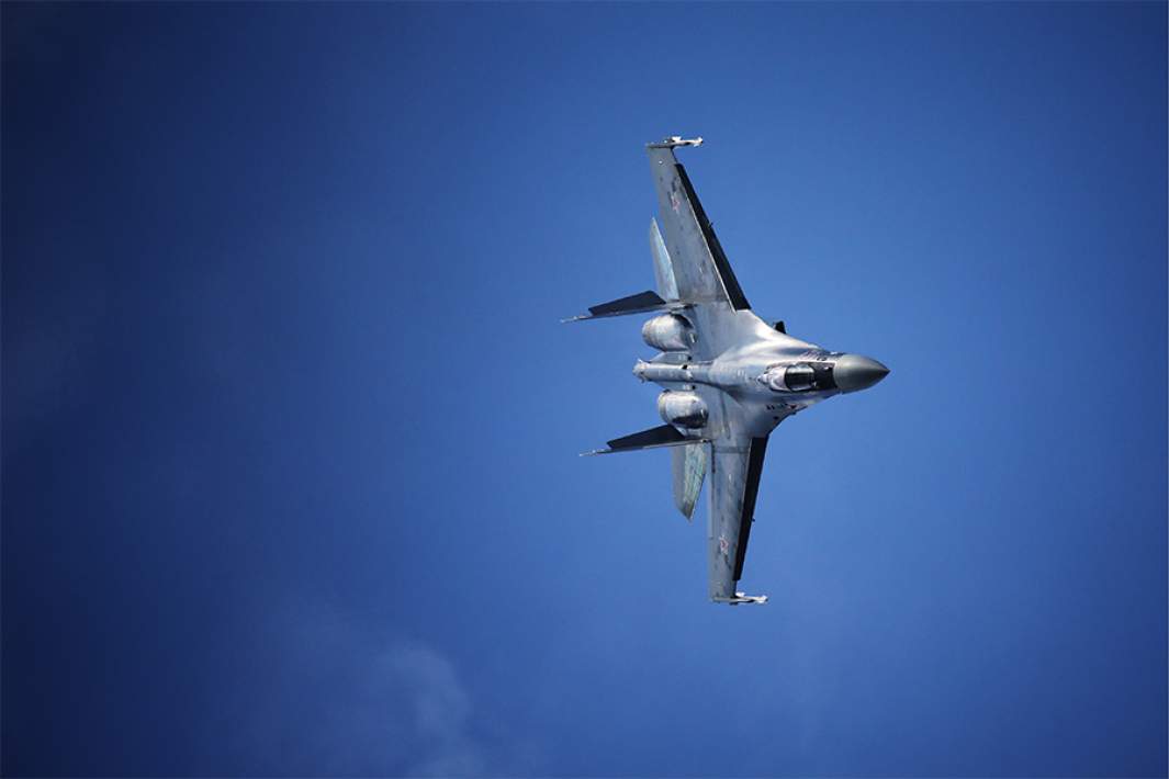 Истребитель Су-35