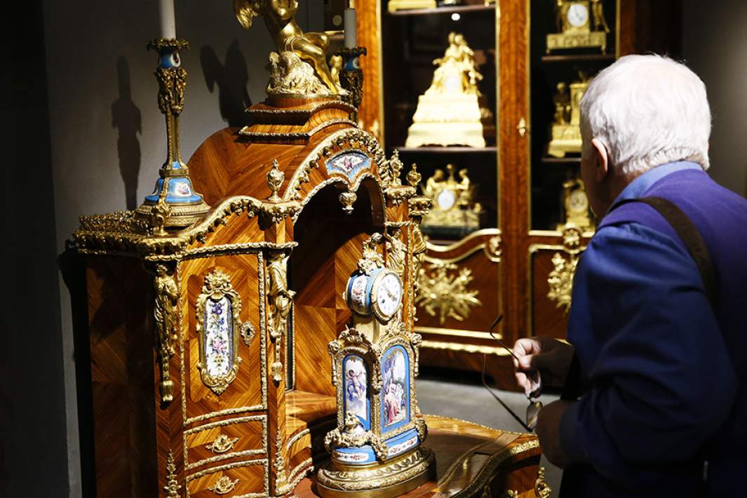 Антикварный салон