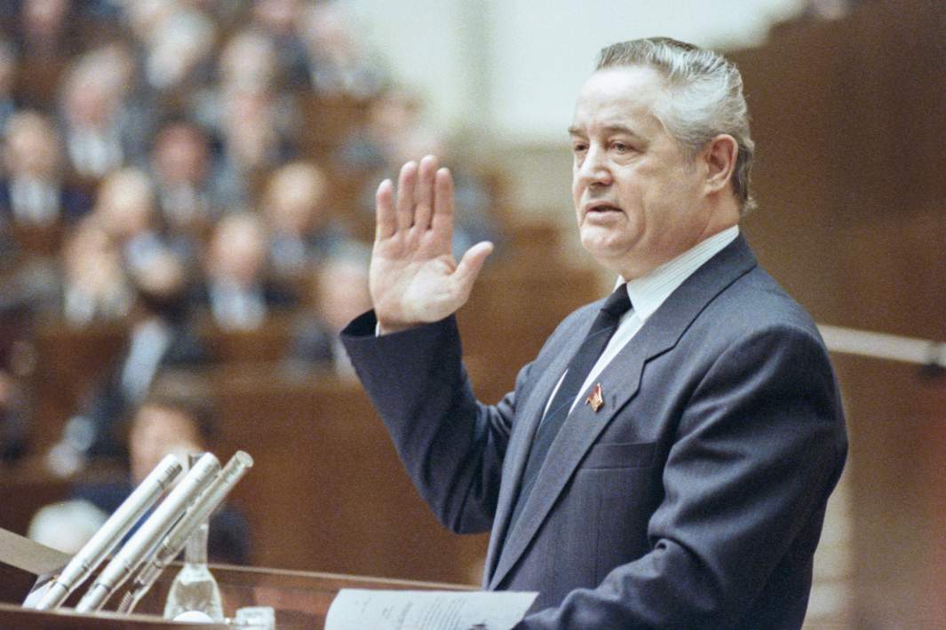 иван лаптев