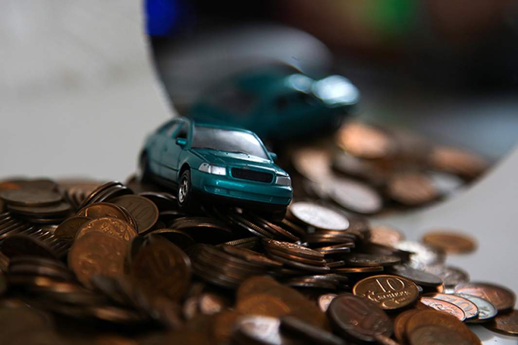 монеты и машина