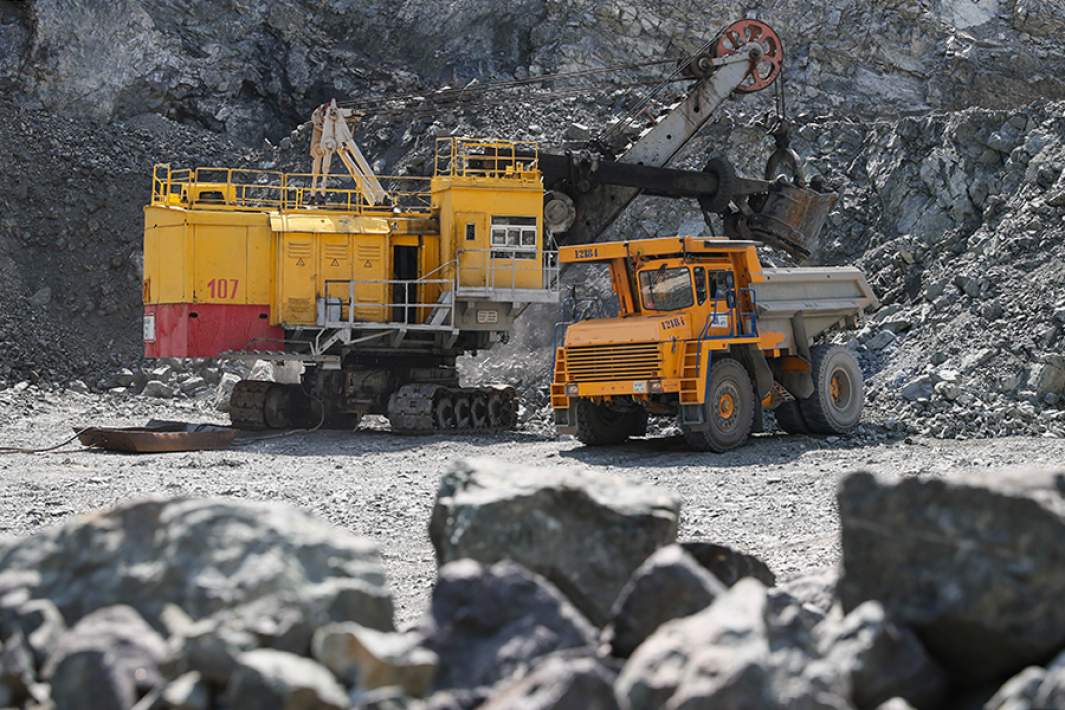 добыча руды