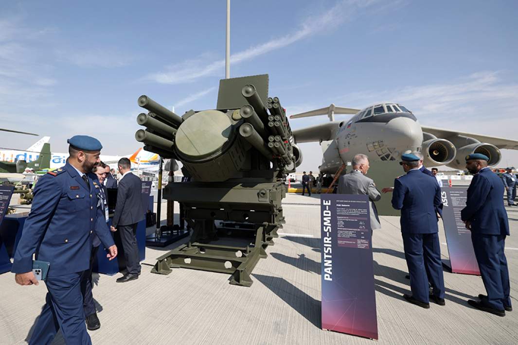 Модульный зенитный ракетно-пушечный комплекс «Панцирь-СМД-Е» на международной авиационно-космической выставки Dubai Airshow 2025