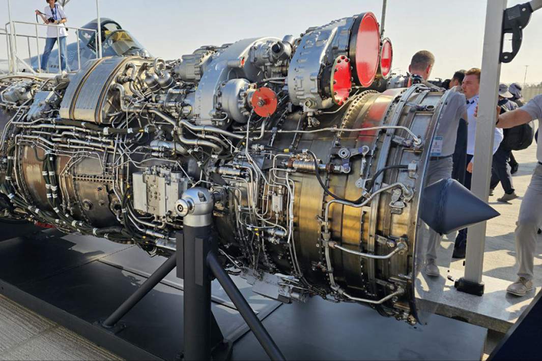 Двигатель 177С для Су-57 на международной авиационно-космической выставке Dubai Airshow 2025