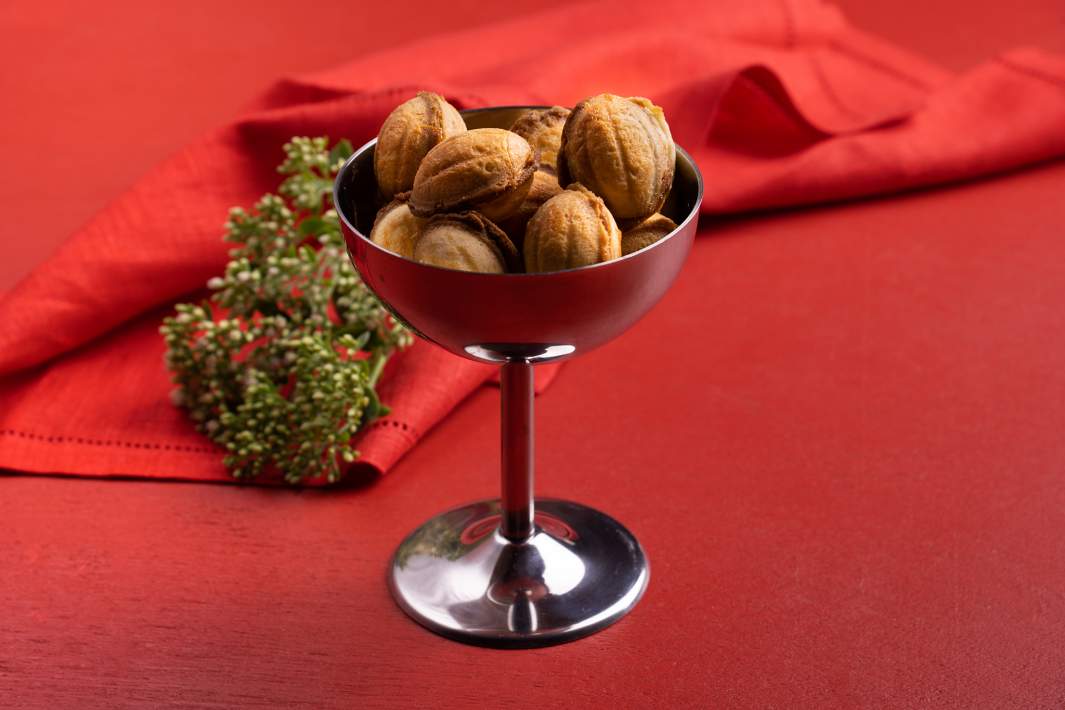 Орешки с домашней сгущенокй