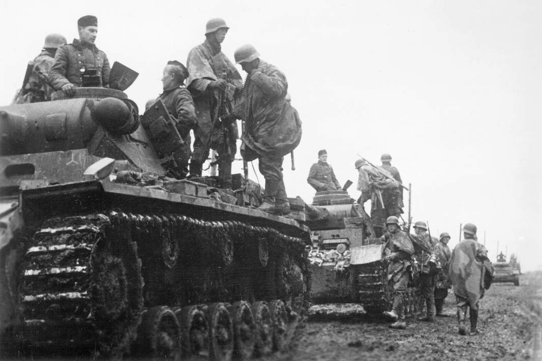 Немецкие солдаты и техника на подступах к Москве. Осень 1941 года