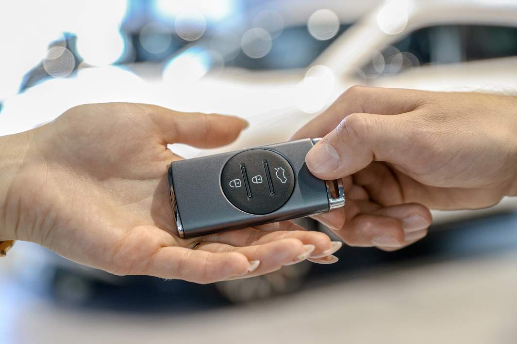 Передача ключей от автомобиля 