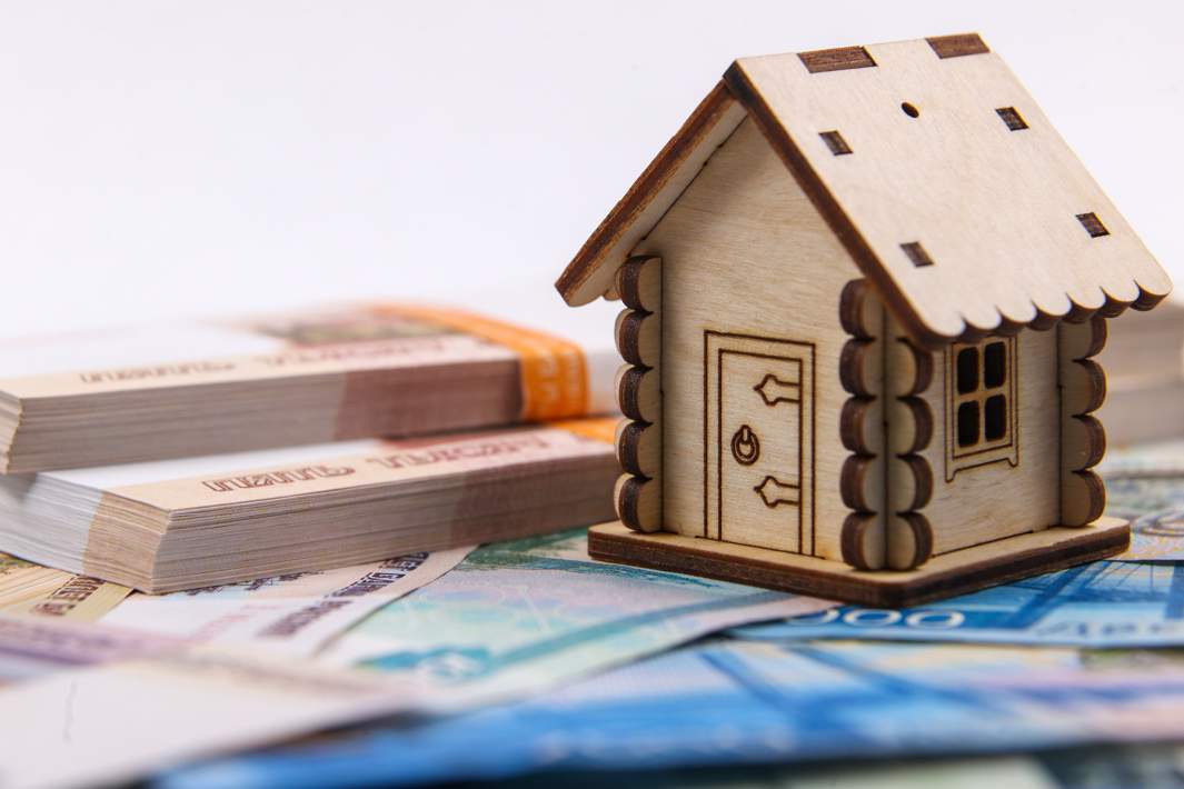 дом и деньги