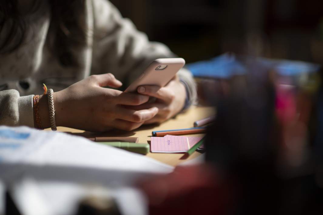 телефон и руки