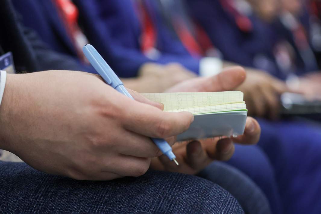 ручка и листок