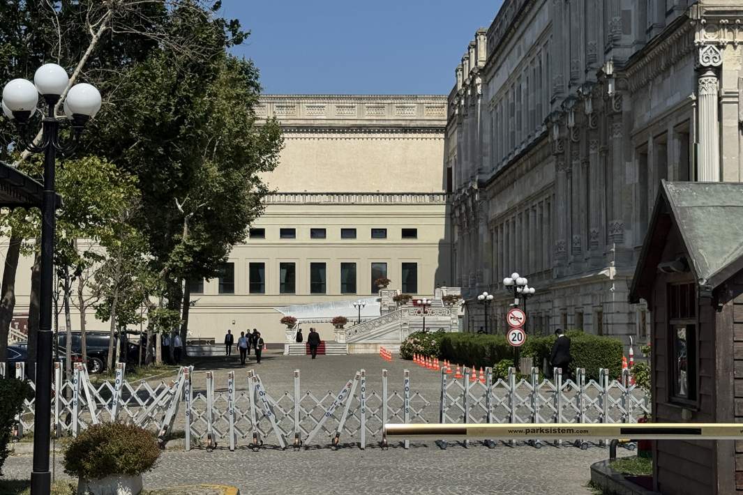 дворец Чираган