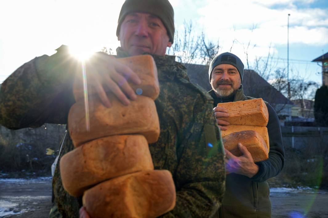 Бесплатный хлеб от военных